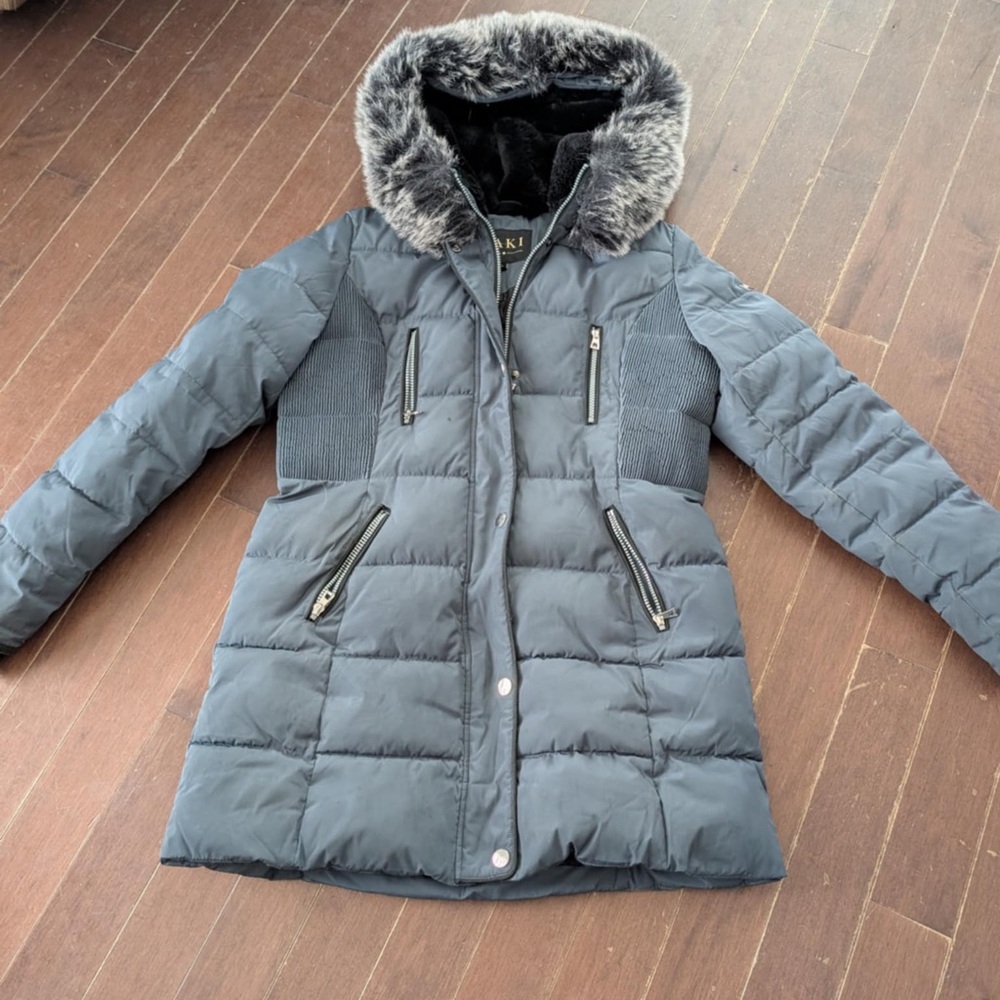 Women's Gray Fur-Trimmed Jacket